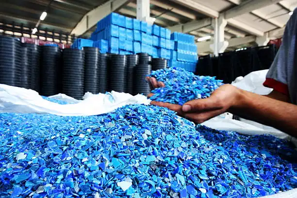 How can a crusher machine for plastic Reduce Production Waste?